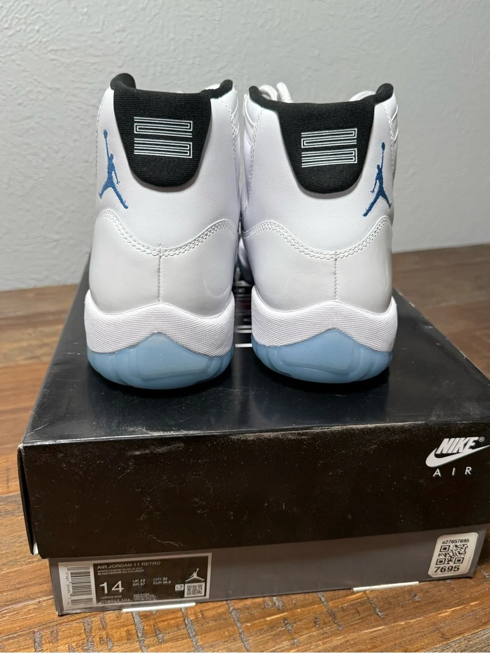 Air Jordan 11 retro size 14 men’s basketball shoes never worn